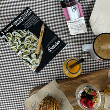 Cargar imagen en el visor de la galería, Cheque Regalo Curso Tartas Sencillas Para Hacer en Casa by Berretes