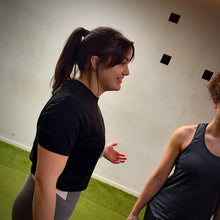 Cargar imagen en el visor de la galería, Clase de Movilidad + Brunch de Berretes
