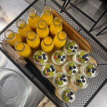 Cargar imagen en el visor de la galería, Clase de Movilidad + Brunch de Berretes
