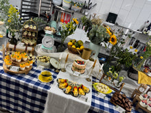 Cargar imagen en el visor de la galería, Curso de Mesas Dulces
